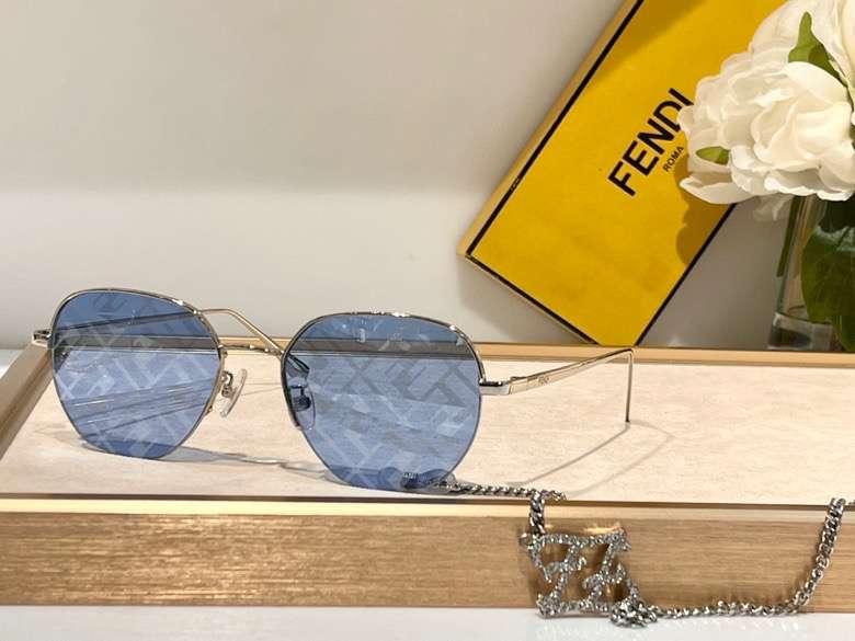 Picture of Fendi Sunglasses _SKUfw51977164fw